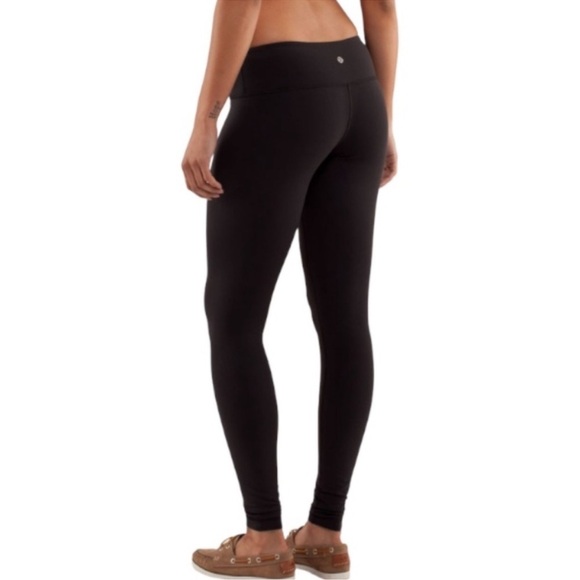 Lululemon Black Wunder Under Pant Size 2 Activewear Yoga - Picture 2 of 11